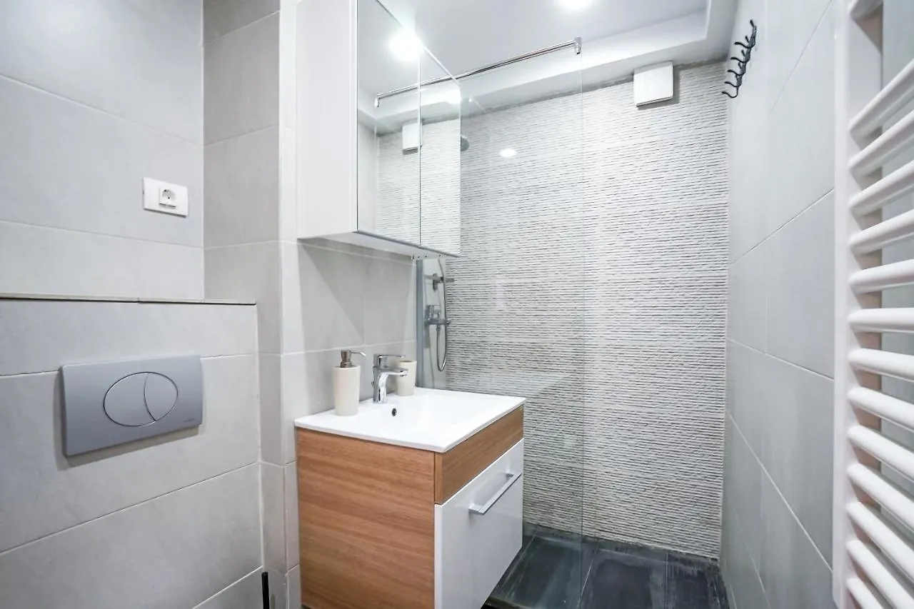 Central Studio - Pta. Alba Iulia - Metrou Daire Bükreş Romanya